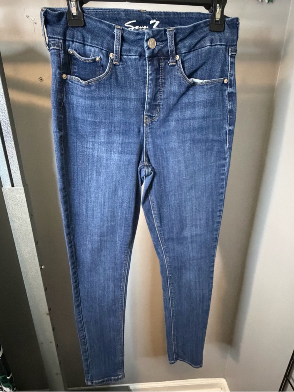 Seven7 Dark Wash Skinny Jeans in Denim Blue